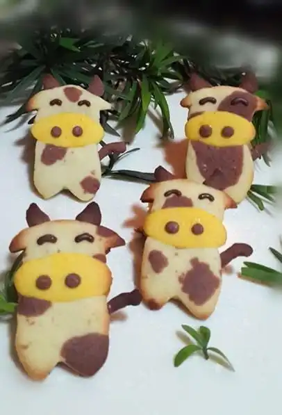  卡通奶牛饼干