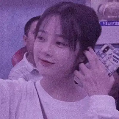  皆甜神仙女头晚风轻踩着云朵,月微信头像我要个性网