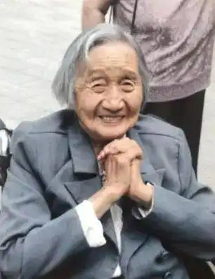  深切缅怀七一勋章获得者瞿独伊逝世