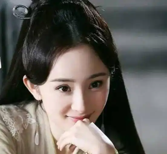  影视剧的勾魂狐狸精,热巴杨幂都输给了她,这才叫媚到骨子里