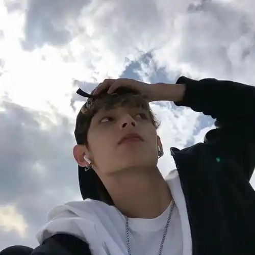 微信头像阳光景色少年