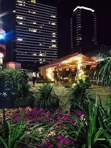  诸暨最神秘的一家店开业一周年,居然直接送这个
