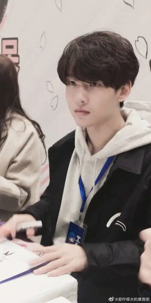  留下你手机里关于花少北的图片