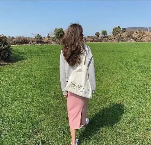  穿卫衣搭配必看的几个技巧,让你做百变女神,特别彰显气质