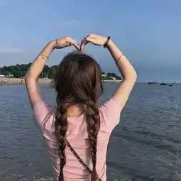 好看头像背影11岁女孩