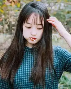  因学校2015主君的太阳爆红95年水蜜桃少女金宝罗不仅颜值在线,韩系穿搭也值得借鉴