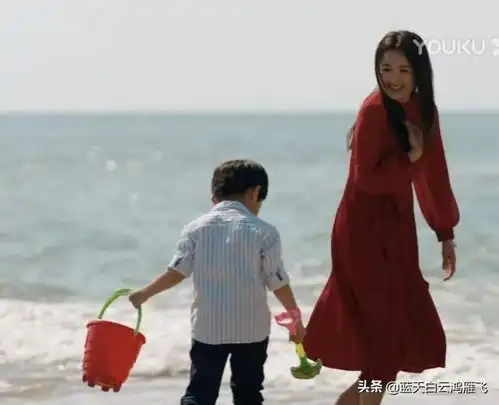  女心理师傅棠,姬铭聪的志愿者,也是叶继成的执念和小白鼠