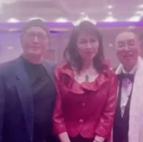  年轻时候的他堪称神颜,现在怎么变这样
