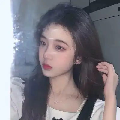  云朵里高级感十足的女头
