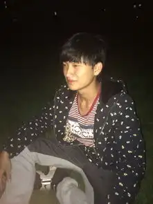  把头像p上李易峰古装上多谢