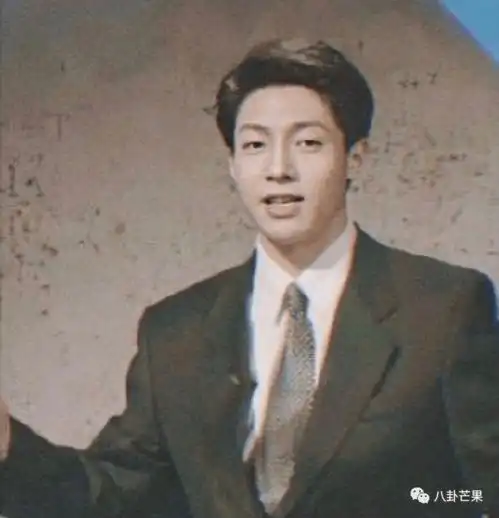 尊龙年轻图片高清头像贝