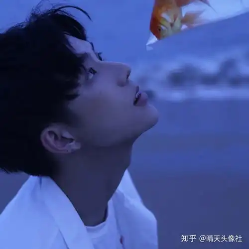  优质男生头像,有人喜欢你,只敢偷偷用余光看你