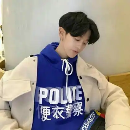  成熟稳重小哥哥帅气头像,看了动心的是你