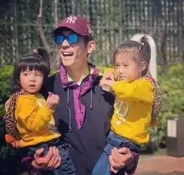  修杰楷夫妻二人常常低调秀恩爱,情人节亲自打电话撒狗粮