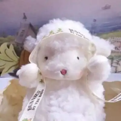  江祭可爱小绵羊头像