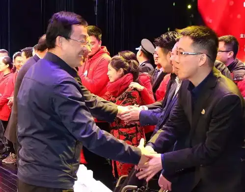  神木80后青年当选陕西好青年,五年艰苦创业获省委书记点赞
