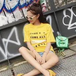  时尚字母t穿出欧美街头潮味十足