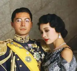  年轻时的他,足以秒杀现在所有流量小生