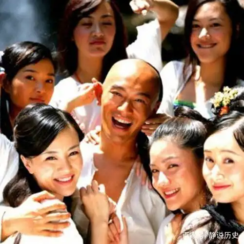  都说韦小宝老婆多,其实他的官做得才大,小宝说再封官就是王了