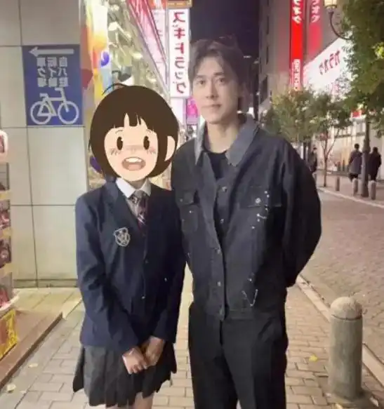  这一次,在外网官宣喜讯的李易峰,小心思再也藏不住了