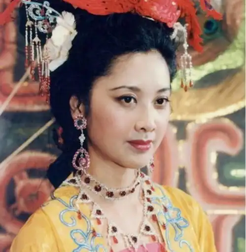  朱琳饰演女儿国国王,被传与唐僧假戏真做,如今仍风采依旧