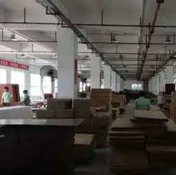装修公司员工头像厂房