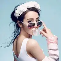  吹口香糖女生头像微信头像图片大全