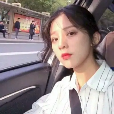  女头