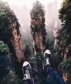  感受张家界的魅力与壮丽,体会风土人情