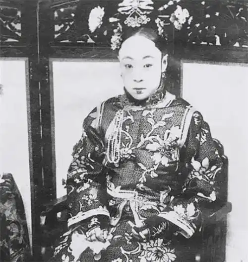  慈禧太后去世前,还不忘做一件歹毒事,直到2008年才被世人知晓