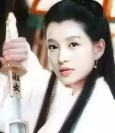  她要替代赵丽颖连演的角色都一模一样让当红小花做配