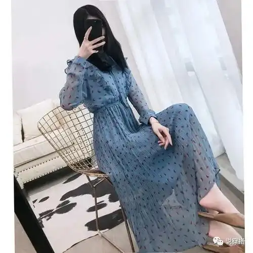  新春穿清纯系连衣裙,美得优雅动人