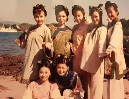  六版韦小宝对比,差距大,水谁不该扮演韦小宝