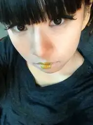  小彩旗哥特叛逆私照仙女外表魔女心