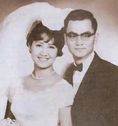  连战的妻子方瑀有多美60年代在机场的合照,身材丰腴颜值很高