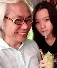  爷孙恋的林靖恩大肚照被曝光,为大41岁男友和父亲断绝血缘关系