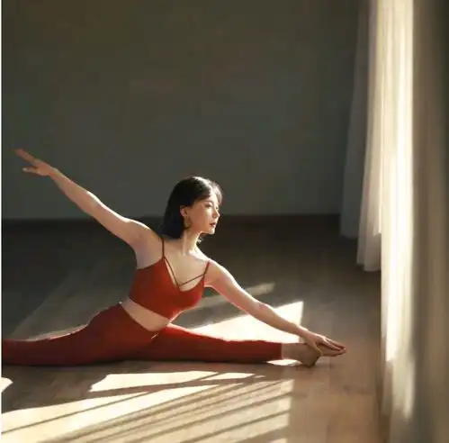  陈数做超高难度瑜伽,穿运动背心身材曲线一览无遗,小鸟腿太细长