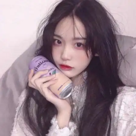  干净温柔大方的女生头像好想和你一起数星星