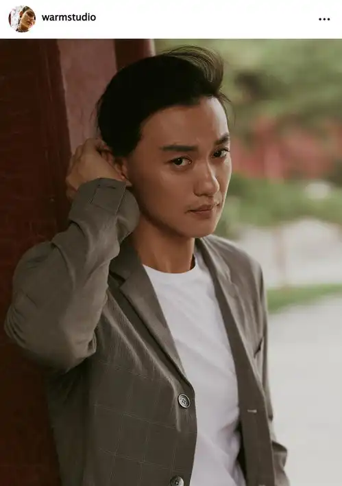  周一围yiweizhou图片
