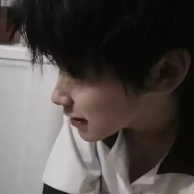 厌世慵懒风头像男生
