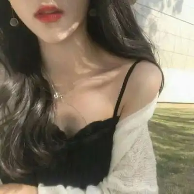关于超越的头像女生