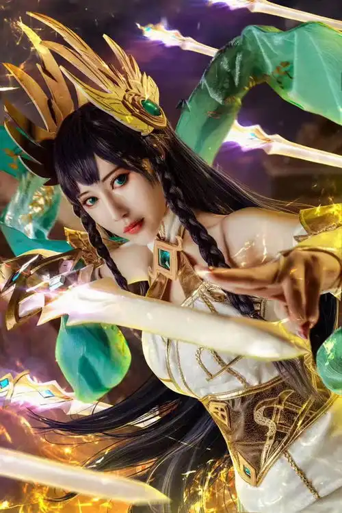  王泫梓妍早年神级cos玉剑传说舞剑仙