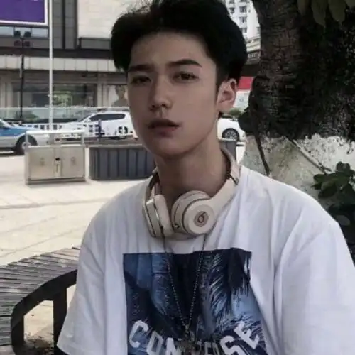  小蛮腰