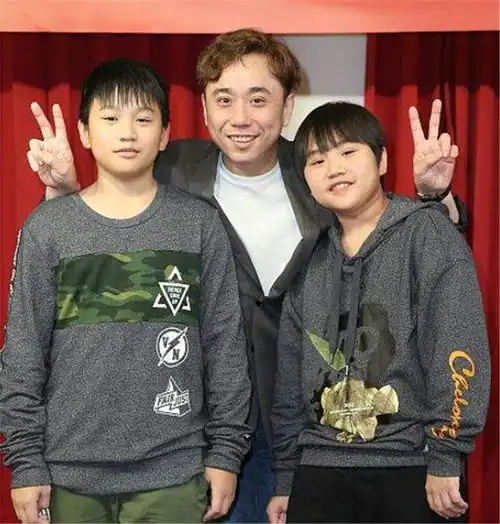  从小被父母当做摇钱树,15岁的他,什么时候才能获得自由