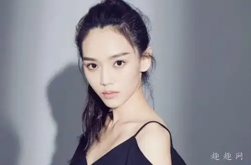  周紫馨图片和生活照