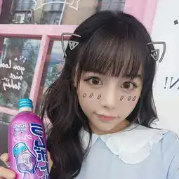金宝罗头像草莓牛奶
