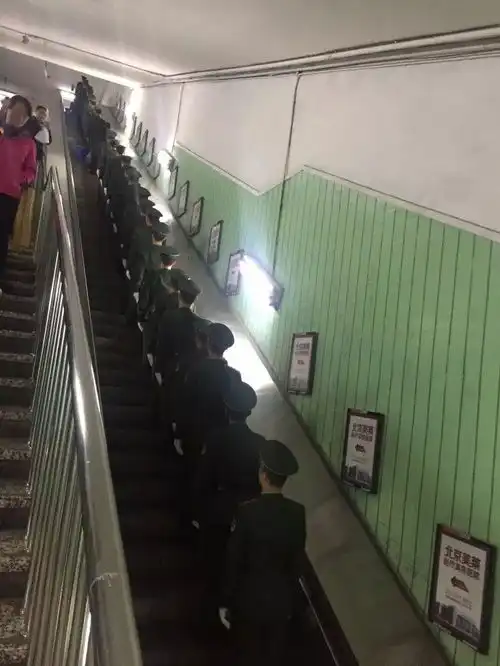  他肌肉不大,但帅过彭于晏暖过吴彦祖,他才是迷倒中国4亿少女心的公认男神