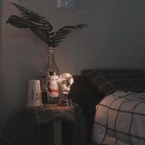  背景图我们都在变何必感慨从前