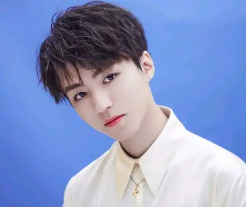  很多人无论是表演还是文化水平都出色很多,所以脱颖而出成为明星