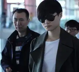  angelababy黄晓明婚礼直播引关注李宇春现身神秘男友曝光信息惊人